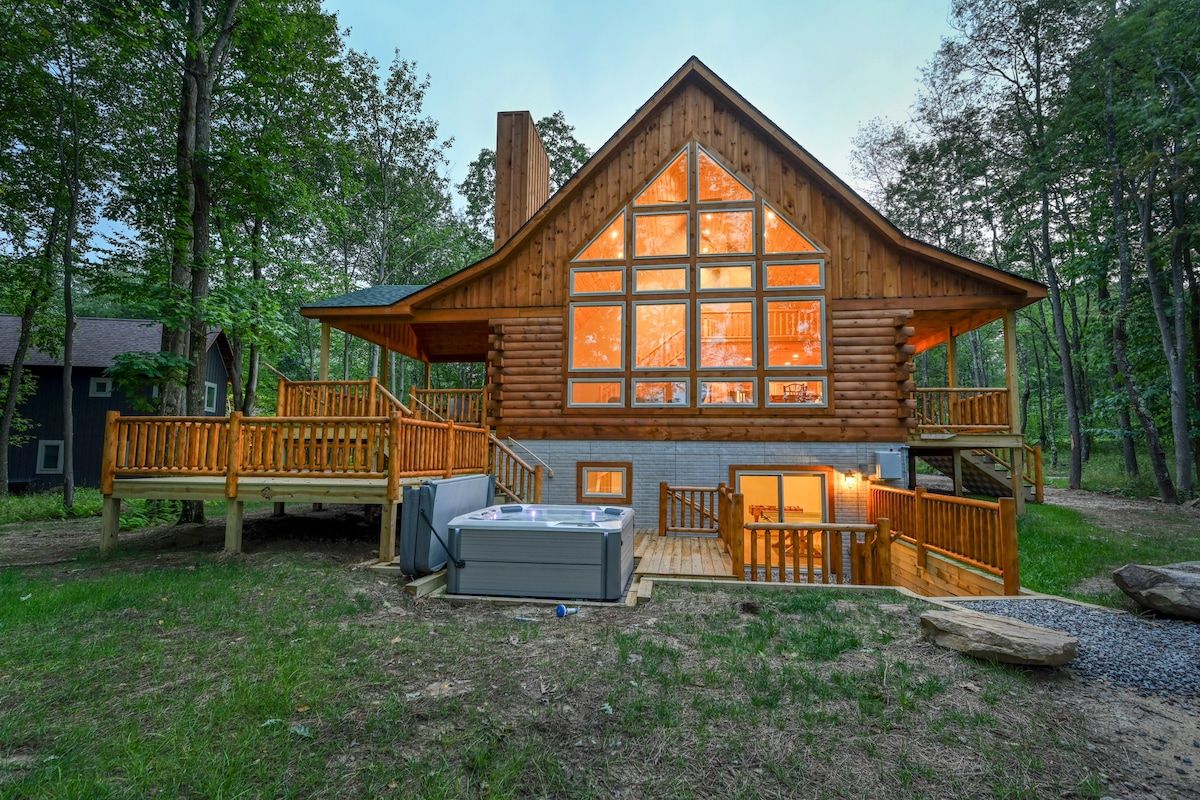 Log cabin at Wisp Resort